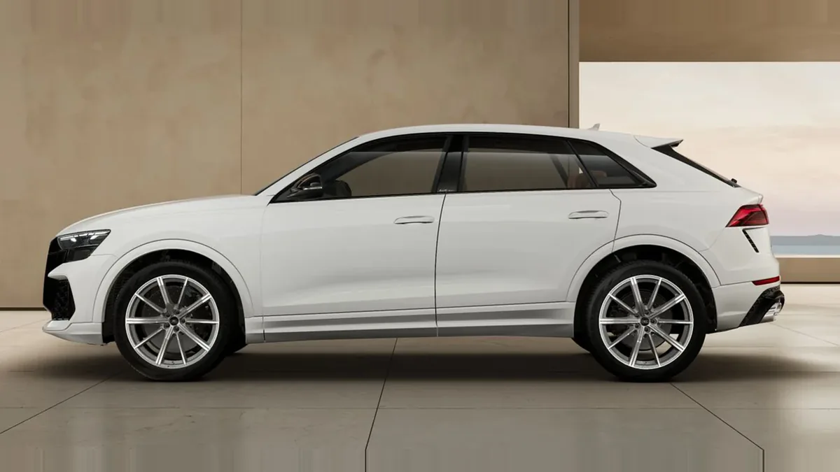 Audi RS Q8 441kW TipTronic en renting en Madrid — Lateral