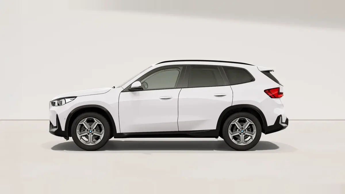BMW X1 sDrive20d en renting en Madrid — Trasera