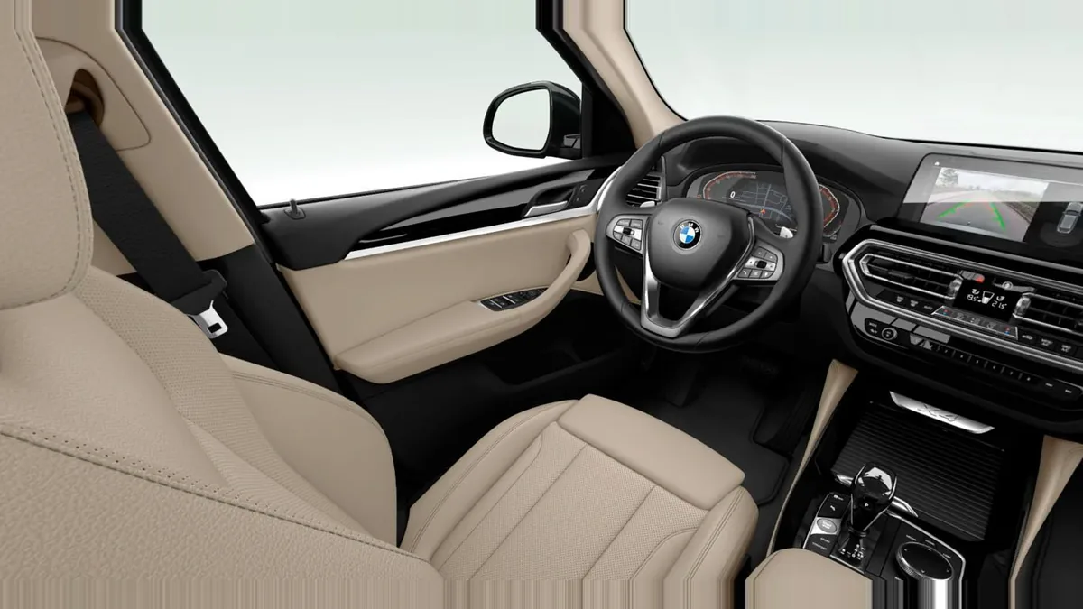 BMW X4 xDrive20d xLine en renting en Madrid — Trasera