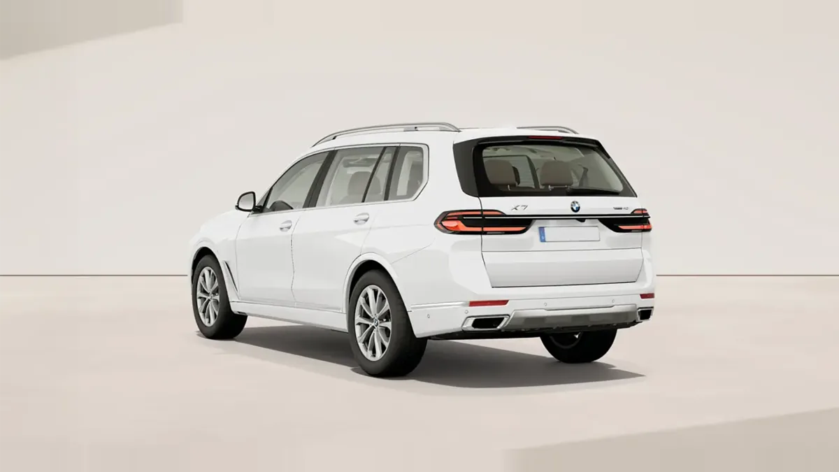 BMW X7 xDrive40i en renting en Madrid — Trasera