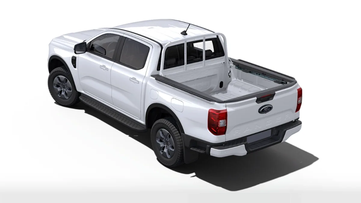 Ford Ranger XLT Doble Cabina 2.3 TVCT PHEV 280CV Automática II en renting en Madrid — Trasera