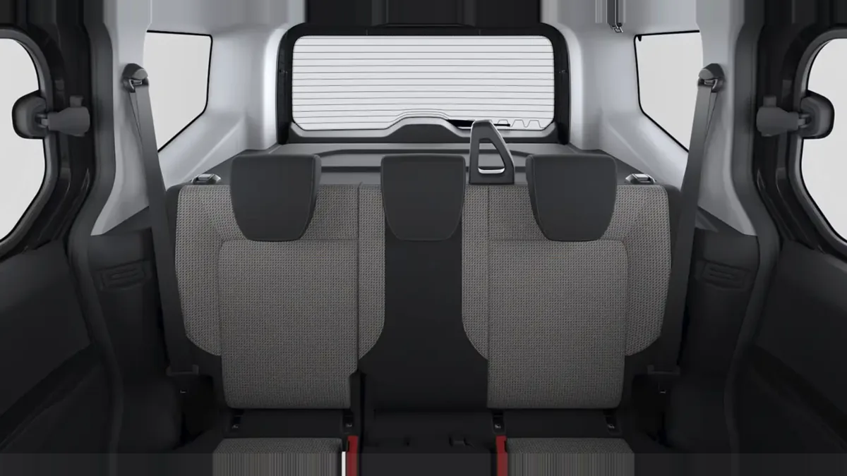 Ford Tourneo Courier Trend 1.0 Ecoboost 125CV M1 II en renting en Madrid — vista 6