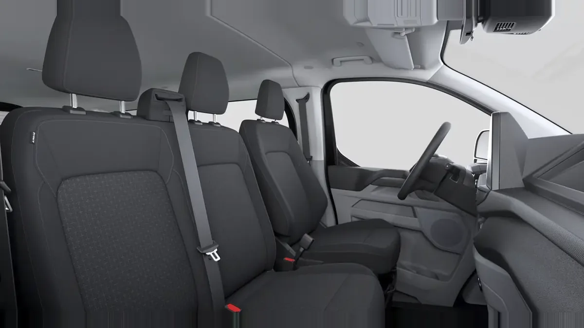 Ford Transit Custom Kombi 2.0 EcoBlue 136CV 320 L2 Trend II en renting en Madrid — Interior