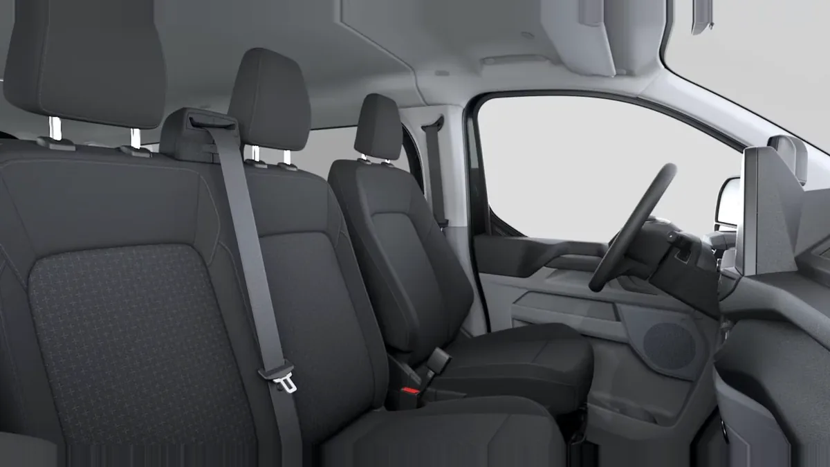 Ford TRANSIT CUSTOM  Kombi BEV 83kWh 100kW 340 L1 Trend en renting en Madrid — vista 6