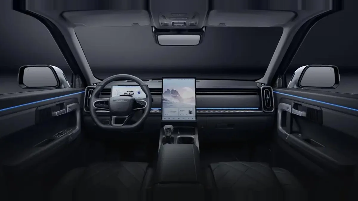 Jaecoo 7 PHEV Business 1.5 TGDI 205kW (279CV) FWD en renting en Madrid — Trasera