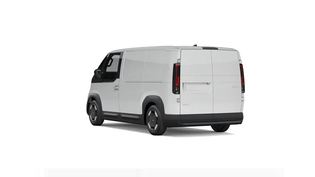 Kia PV5 Cargo L2H1 LR Essential en renting en Madrid — Trasera