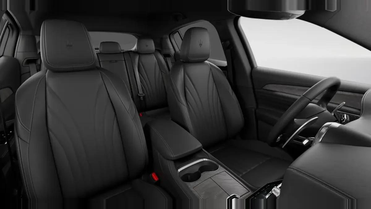Maserati Grecale L4 MHEV 300CV AWD en renting en Madrid — vista 9