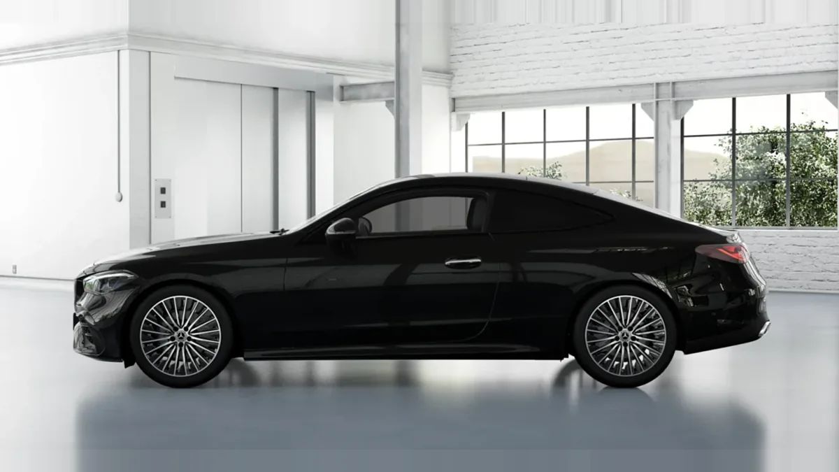 Mercedes-Benz CLE 220d Coupé en renting en Madrid — Lateral