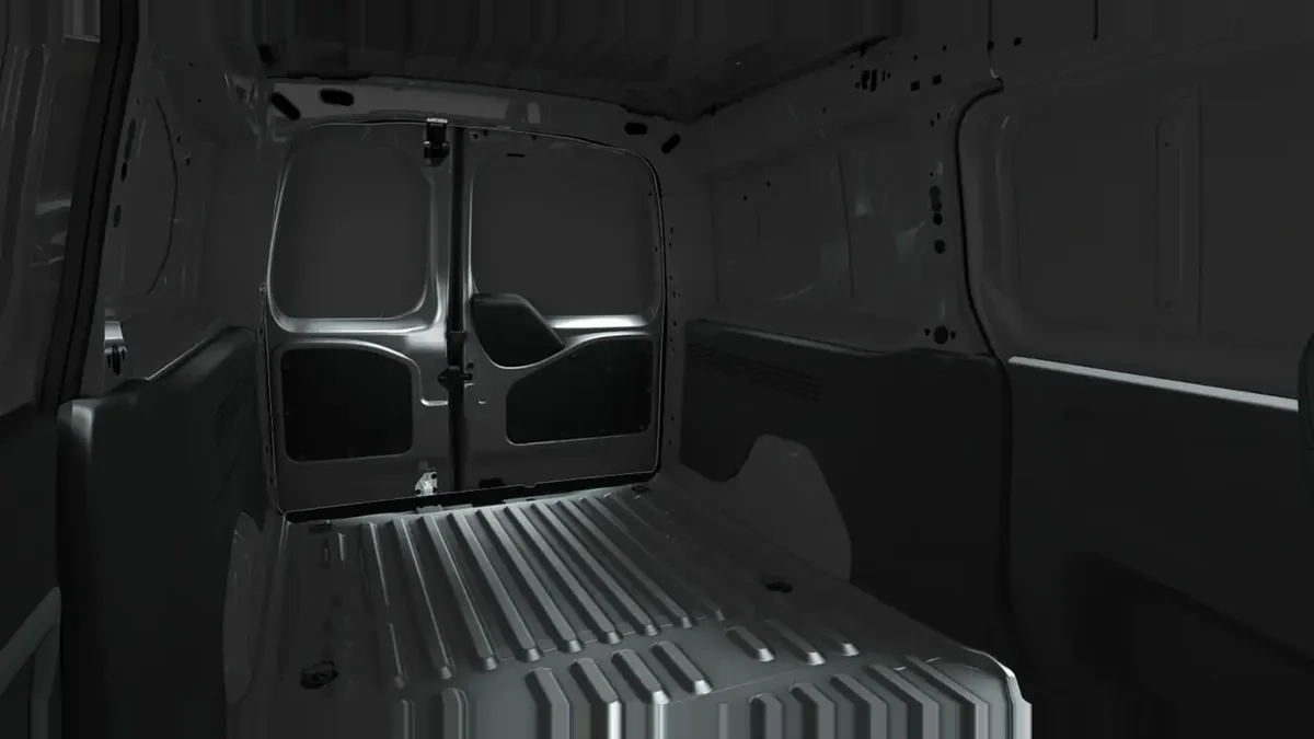 Opel Combo-e Cargo M 800kg en renting en Madrid — Interior