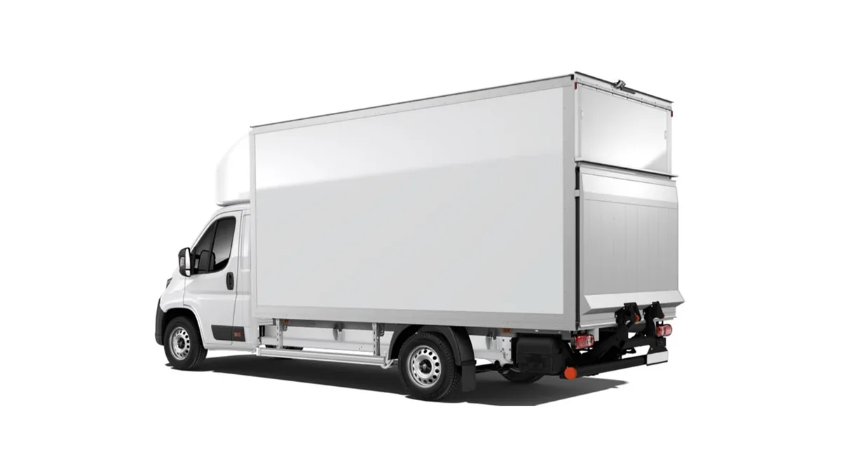 Peugeot Boxer Caja Paquetera Portón L3 3.5T Max BlueHDi 180 S&S 6vel en renting en Madrid — Trasera