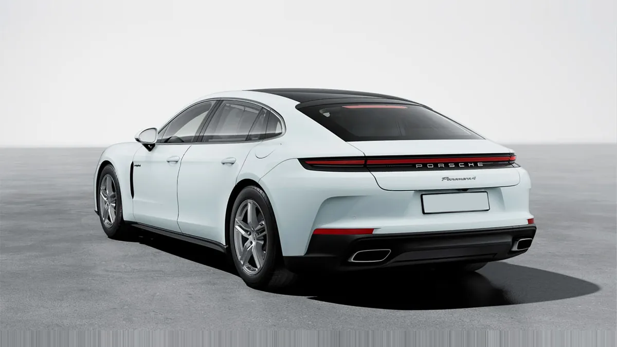 Porsche Panamera 4 E-Hybrid Executive en renting en Madrid — Trasera