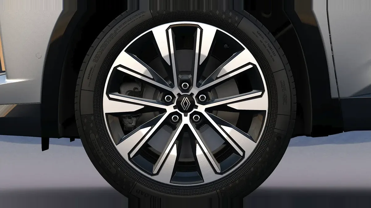 Renault ESPACE TECHNO E-TECH FULL HYBRID 200CV en renting en Madrid — vista 6