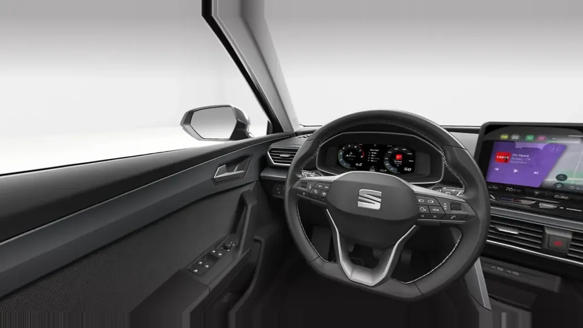 SEAT León 1.5 eTSI DSG-7 S&S Style XL en renting en Madrid — vista 7