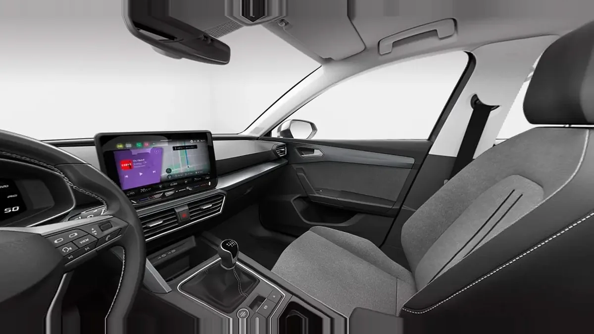 SEAT León 2.0 TDI CR St&Stp XL Fleet Pack en renting en Madrid — Interior