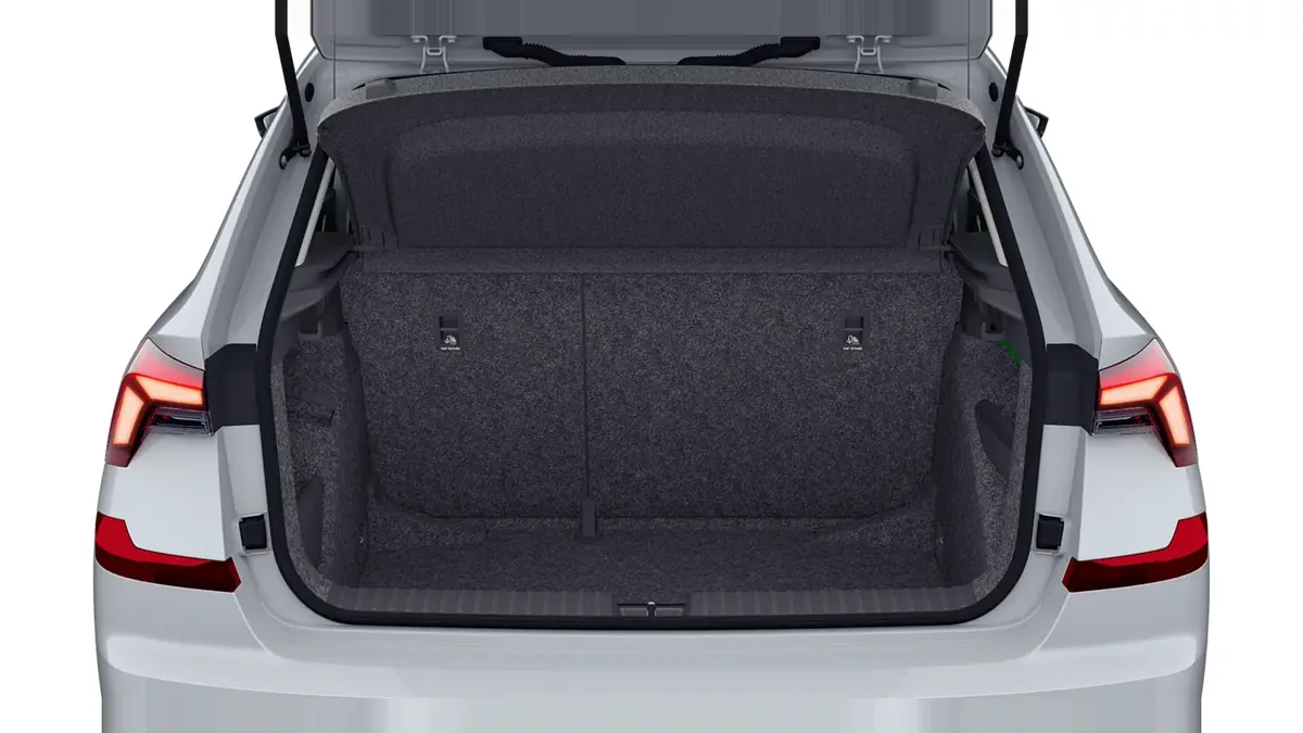 Škoda Kamiq 1.5 TSI DSG Selection en renting en Madrid — vista 10