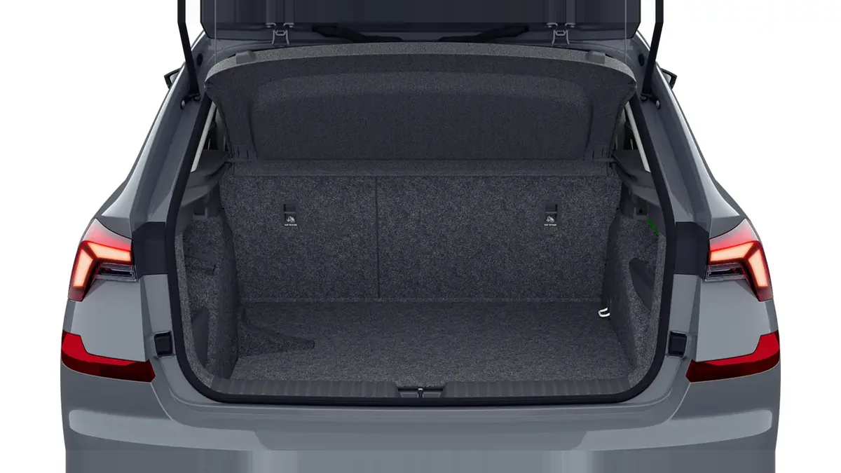 Škoda Kamiq 1.5 TSI DSG Selection en renting en Madrid — vista 12