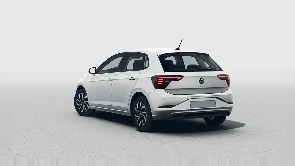 Volkswagen Polo Match 1.0 TSI 70kW (95CV) en renting en Madrid — Trasera